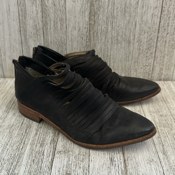 Free People Lost Valley Ankle Boot in Washed
Black - Picture 3 of 10